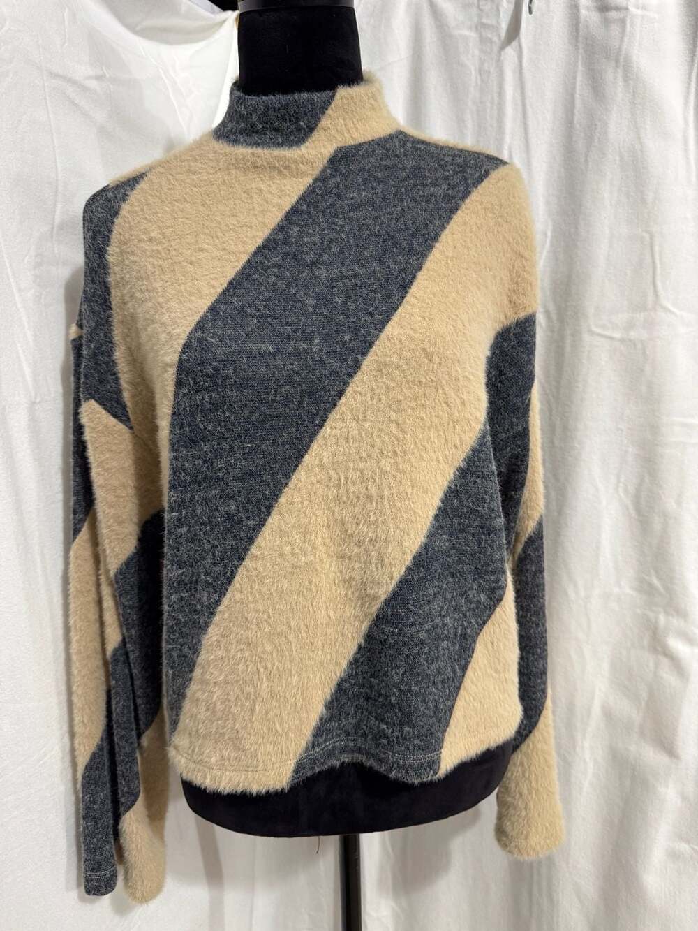 Maeve by Anthropologie Mock-Neck Cropped Sweater in Neutral Motif